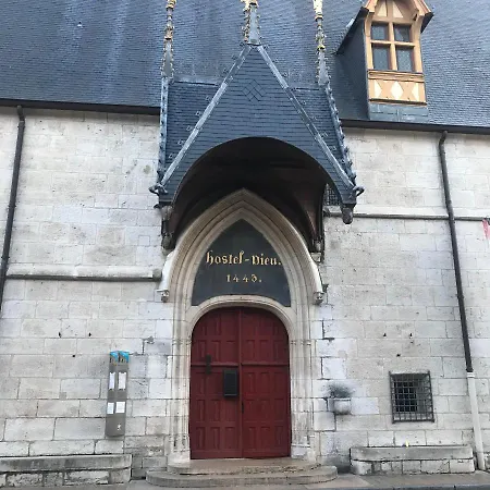 La Dormance 4* Beaune (Cote d'Or)