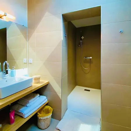 La Dormance Beaune (Cote d'Or)