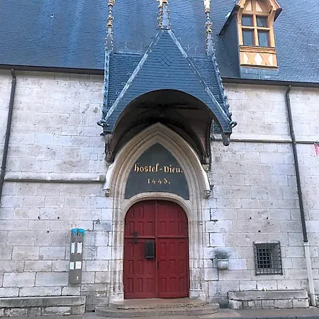 La Dormance 4* Beaune (Cote d'Or)